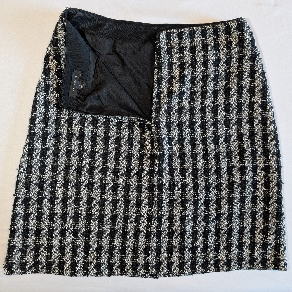 Ann Taylor Black & White Textured Tweed Skirt Size 8 - Picture 5 of 7